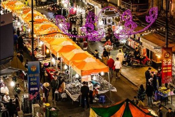 Enjoy the Hanoi Weekend Night Market